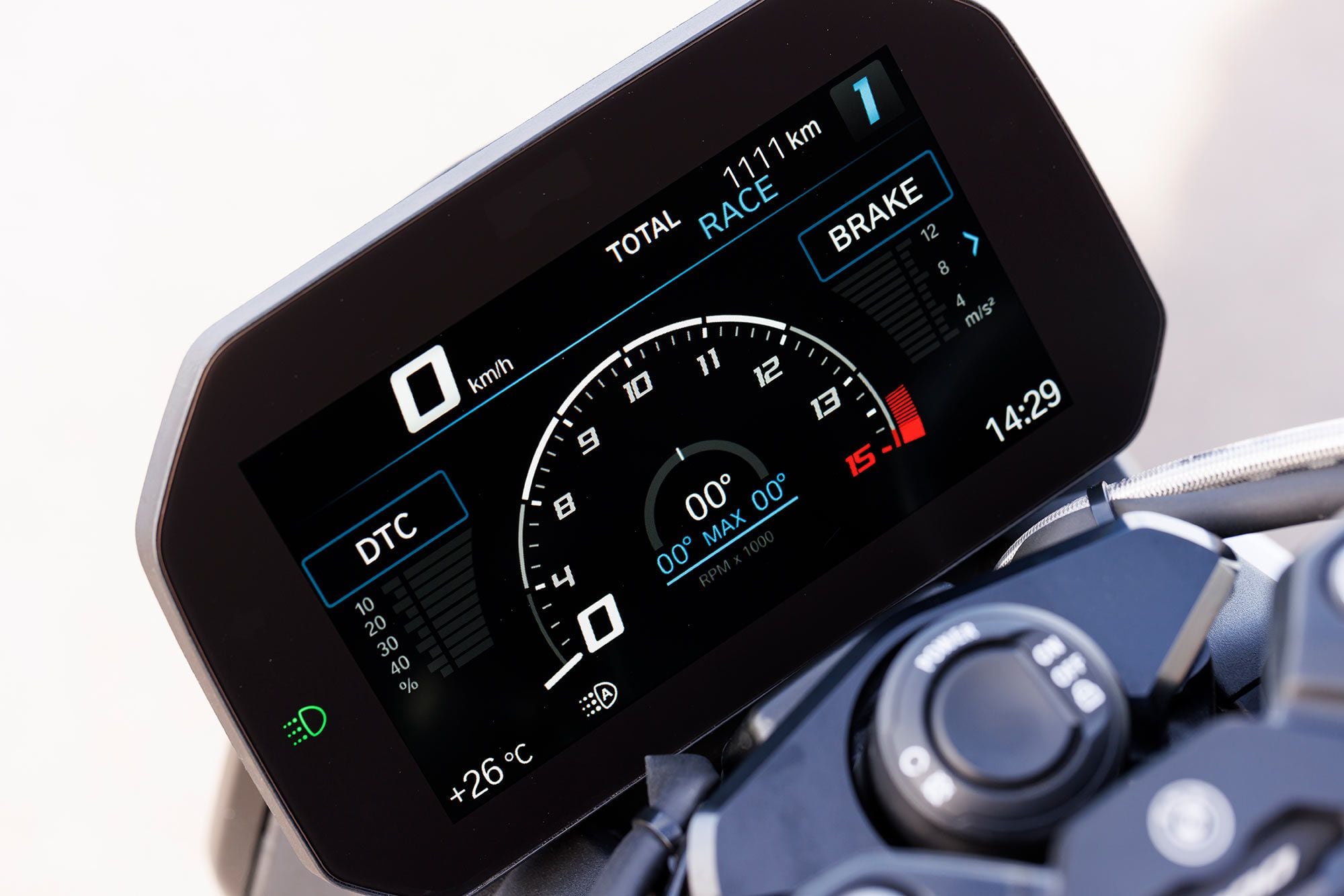 The same informative 6.5-inch dash remains, with the BMW navigation wheel on the left side.