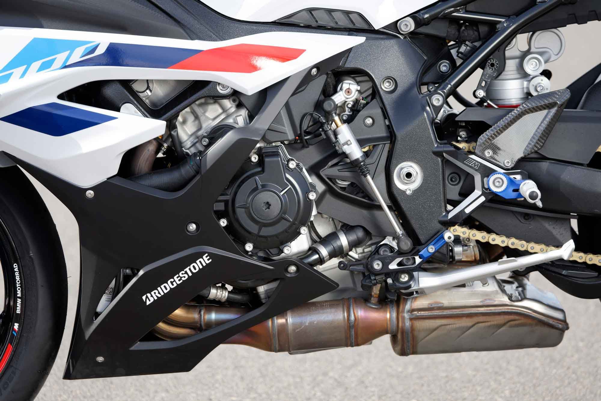 The Shift Assistant Pro quickshifter, which works on both up and down changes, is standard and can easily be reversed into a race pattern, with first gear up and the rest down.