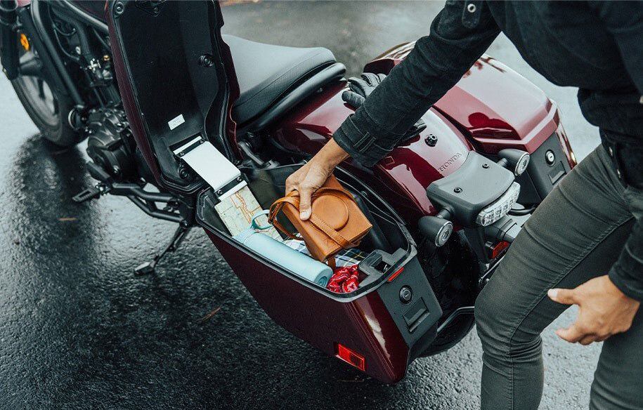 LED lights are standard. Unfortunately, the 1100T’s saddlebags have a combined capacity of only 35 liters. Long-distance hauls will require additional luggage options.