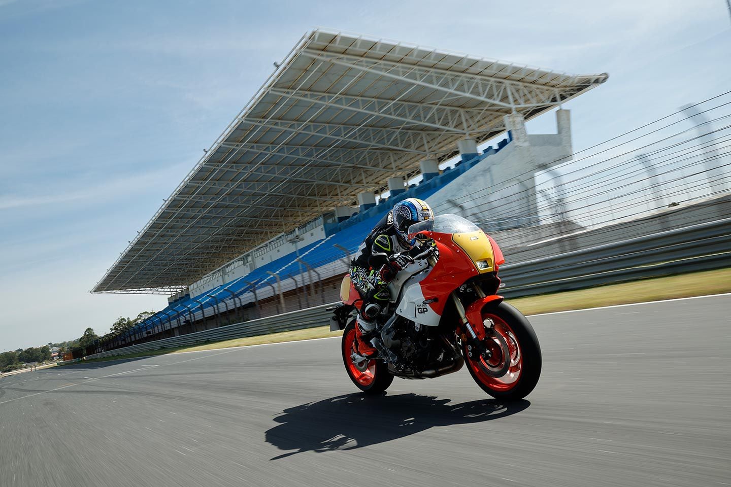 The versatile and torquey 890cc CP3 inline-triple makes a quoted 93 Nm (68.6 lb.-ft.) at 7,000 rpm and 87.5kW (117 bhp) at 10,000 rpm.