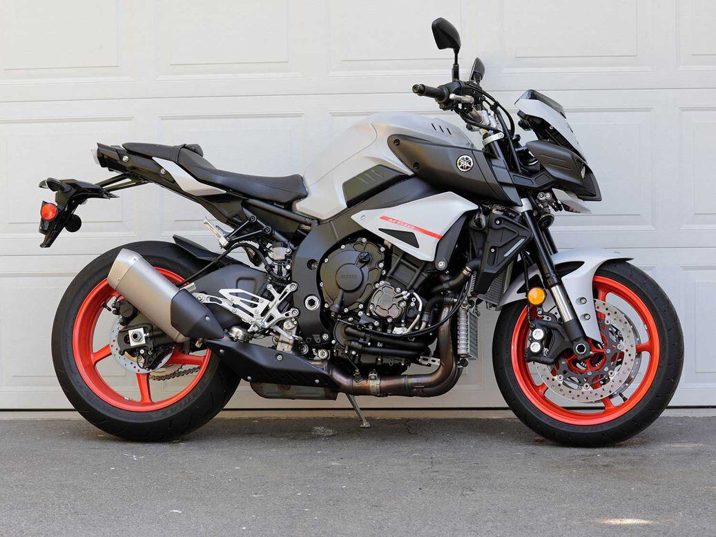 2020 Yamaha MT-10 MC Commute Review | Motorcyclist