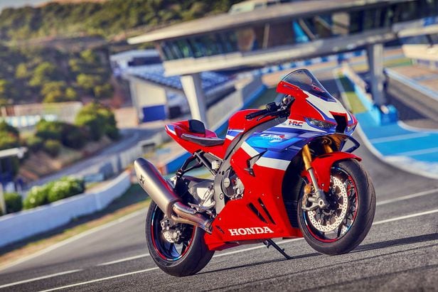 2024 Honda CBR1000RR-R Fireblade Preview | Motorcyclist