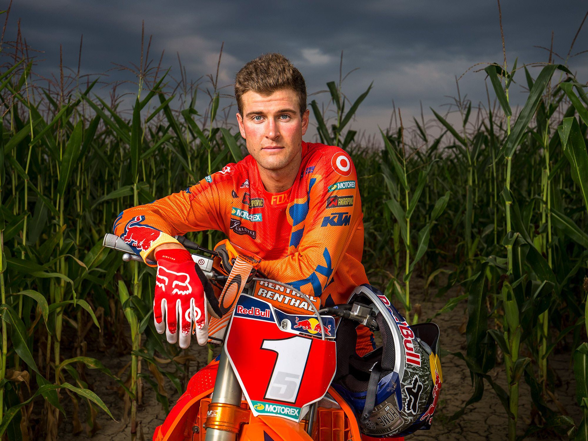 Seven-time Supercross and motocross champion Ryan Dungey joins us for Episode 11 of the Motorcyclist Podcast.