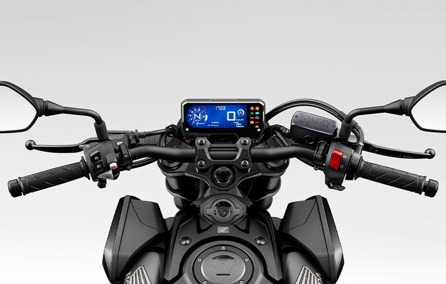 Limited technology on the CB650R, though it does come equipped with Honda Selectable Torque Control (HSTC), which can be turned off.