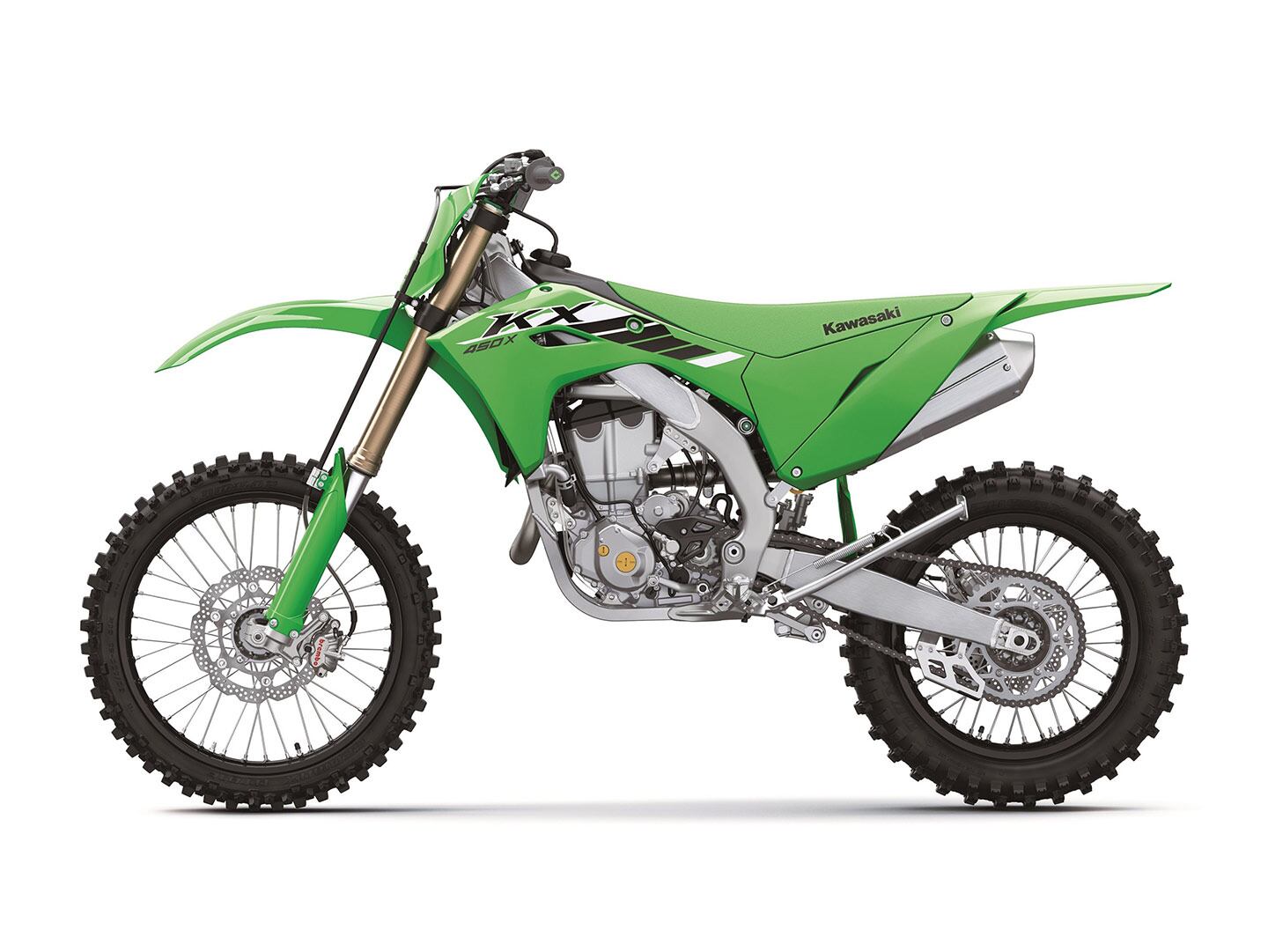 The 18-inch rear wheel allows for tires with larger sidewalls for a smoother ride; the KX450X wears Dunlop AT81s for better traction and resistance to pinch flats in a cross-country environment.