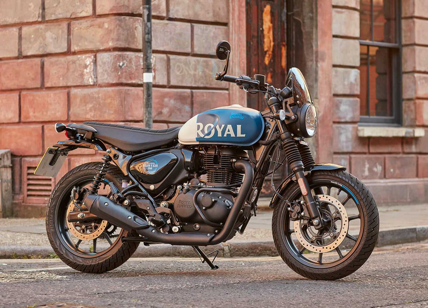 Pseudo-retro styling, a mellow yet reliable 350cc engine, and easy handling define the Hunter 350. Plus, it's a solid bargain.