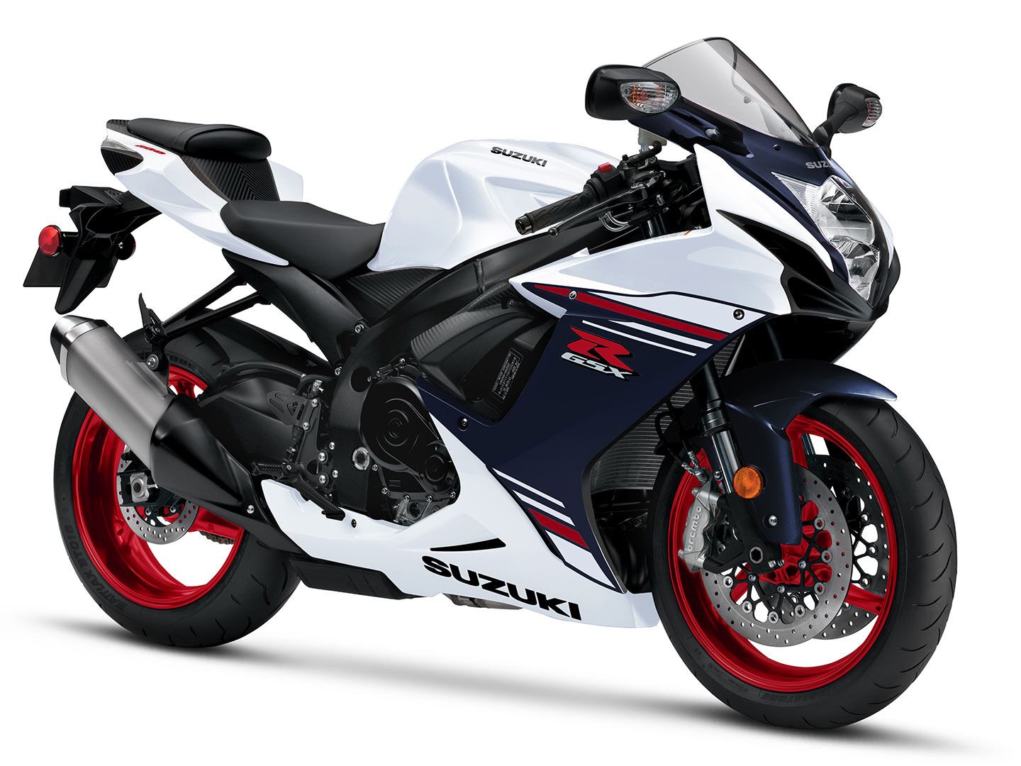 The 2025 GSX-R600 in Pearl Brilliant White and Metallic Matte Stellar Blue.