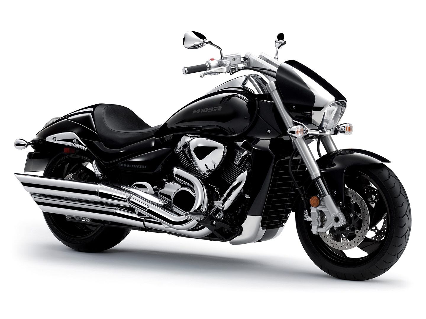 The 2025 Suzuki Boulevard M109R cruiser in Glass Sparkle Black with chrome accents.