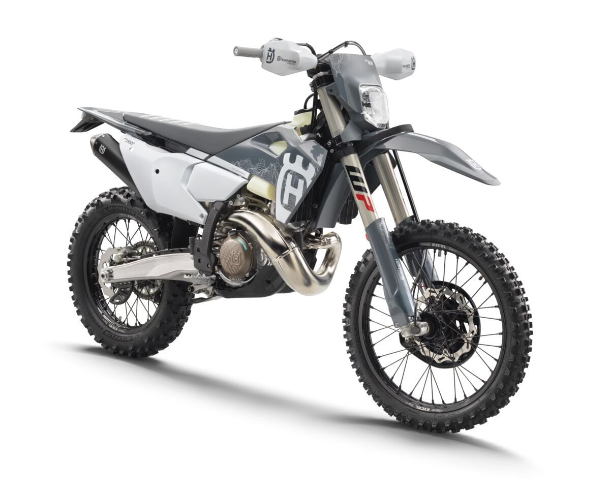 Enjoy the picture. That’s about as clean as a Husqvarna TE 300 Pro is ever going to get.