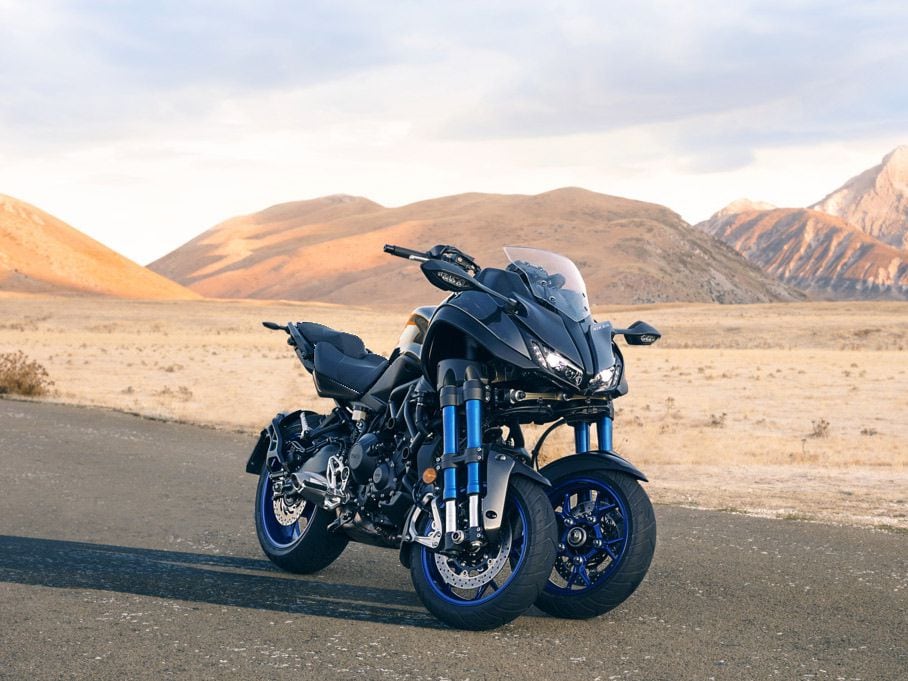 ヤマハ三輪車 2018 Yamaha Niken Trike Unveiled | Motorcyclist